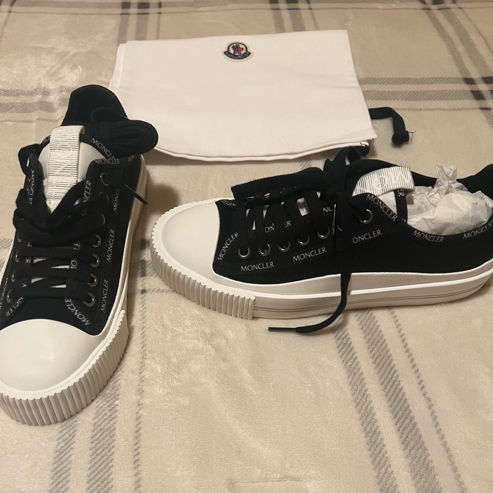 Brand new never been wore size 38 Moncler sneakers